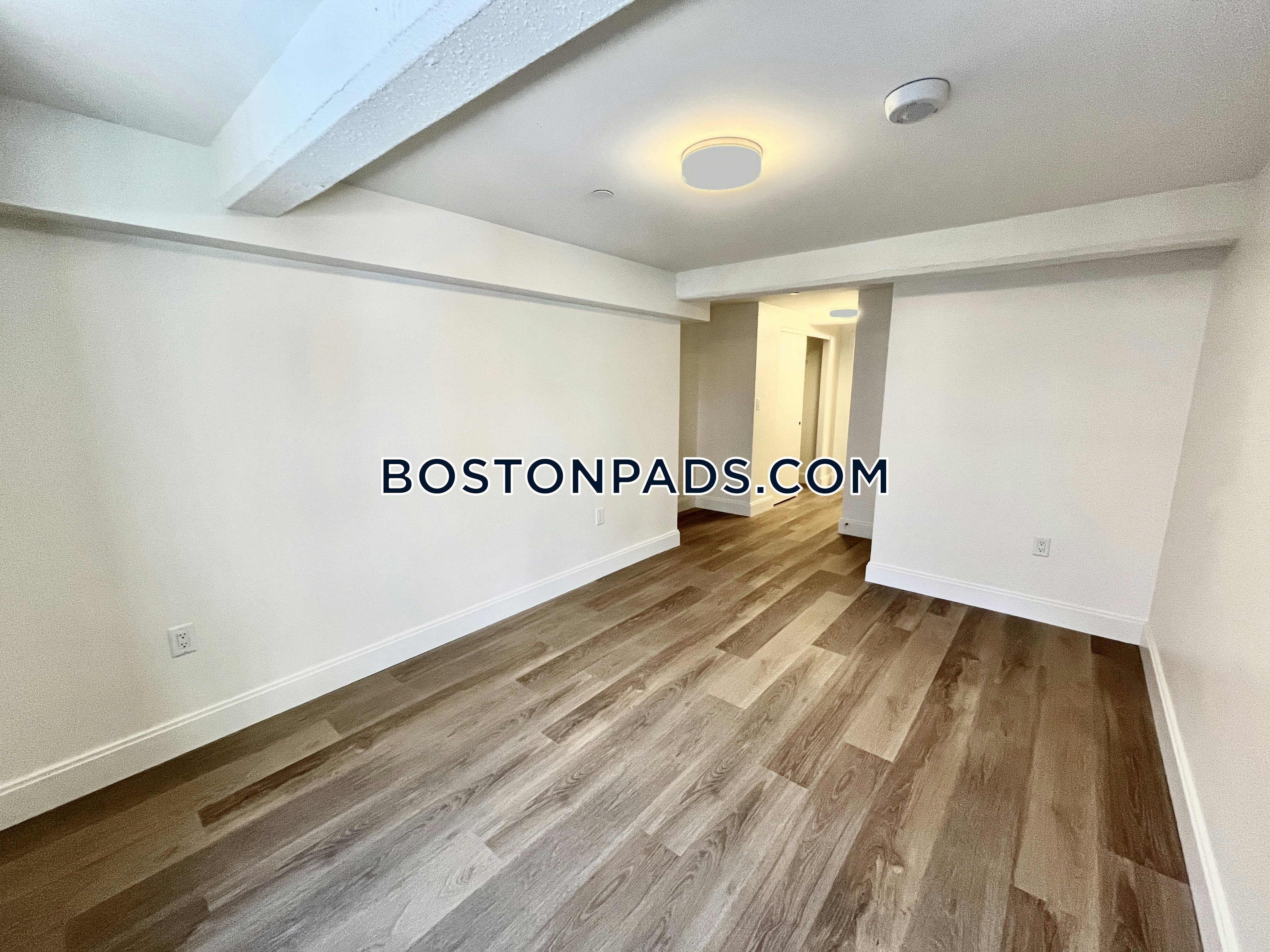 Boston - 2 Beds, 2.5 Baths