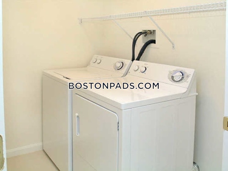 State Rd., Dartmouth