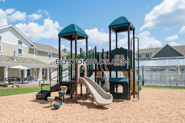 Evergreen Dr., Middleborough