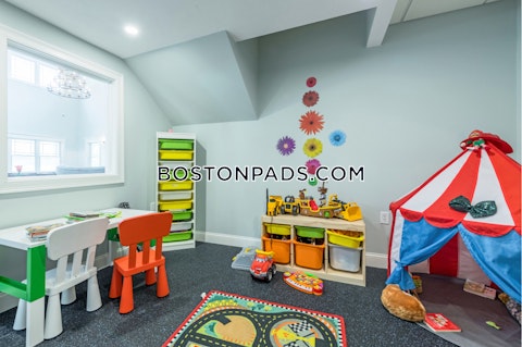 Evergreen Dr. Middleborough photo 11