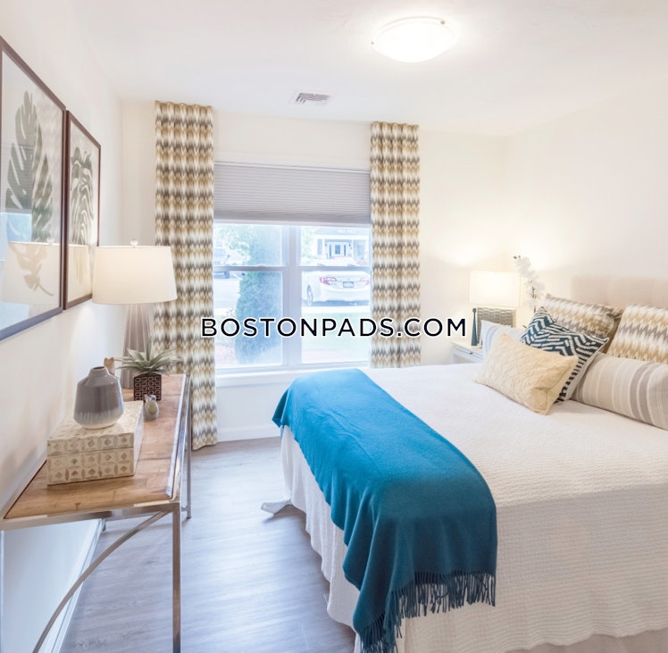 Evergreen Dr., Middleborough