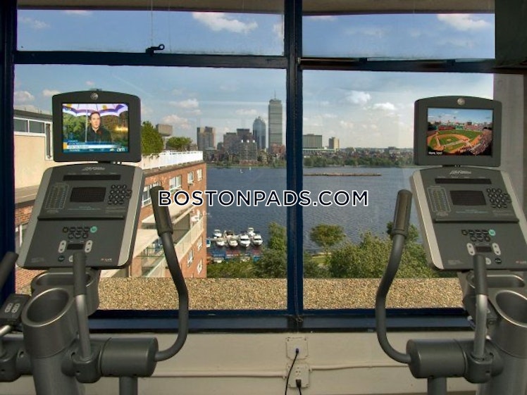 Memorial Dr., Cambridge