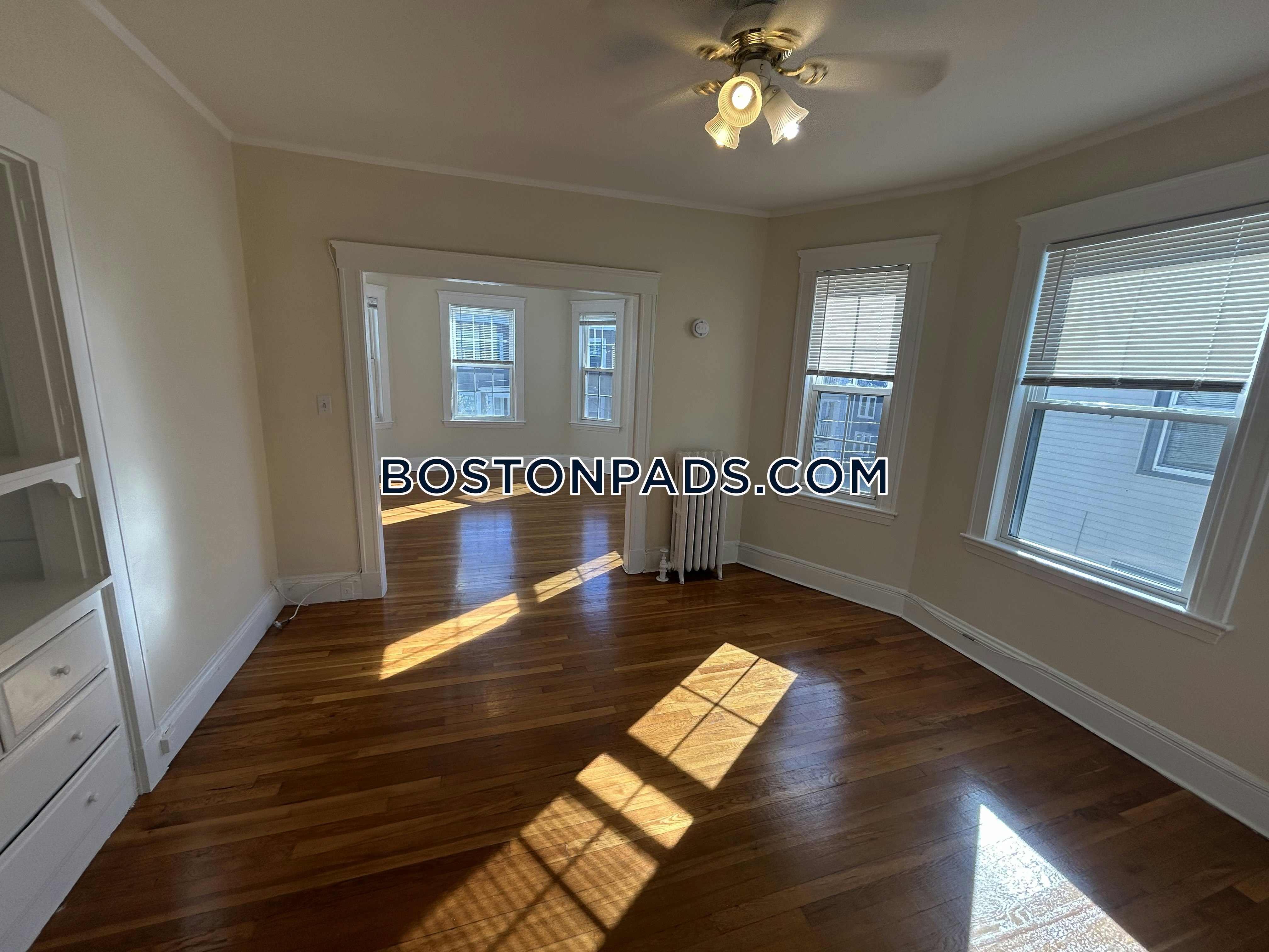Boston - 2 Beds, 1 Baths