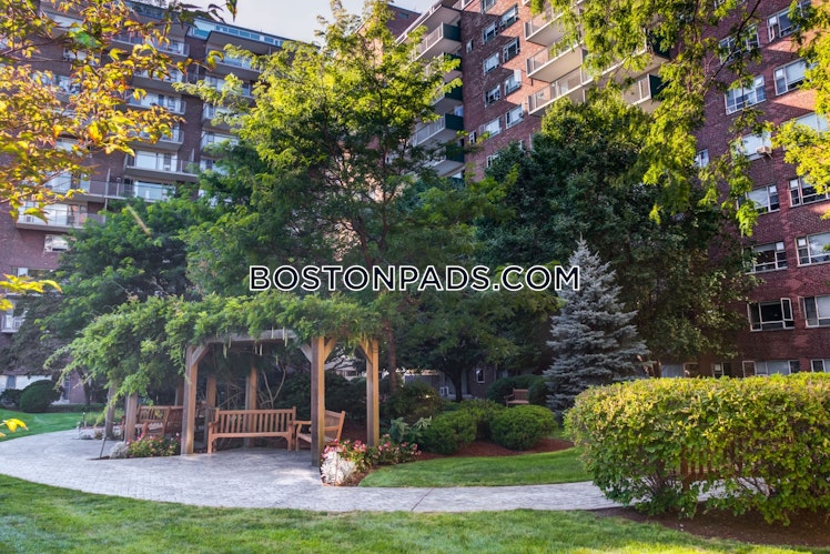 Memorial Dr., Cambridge