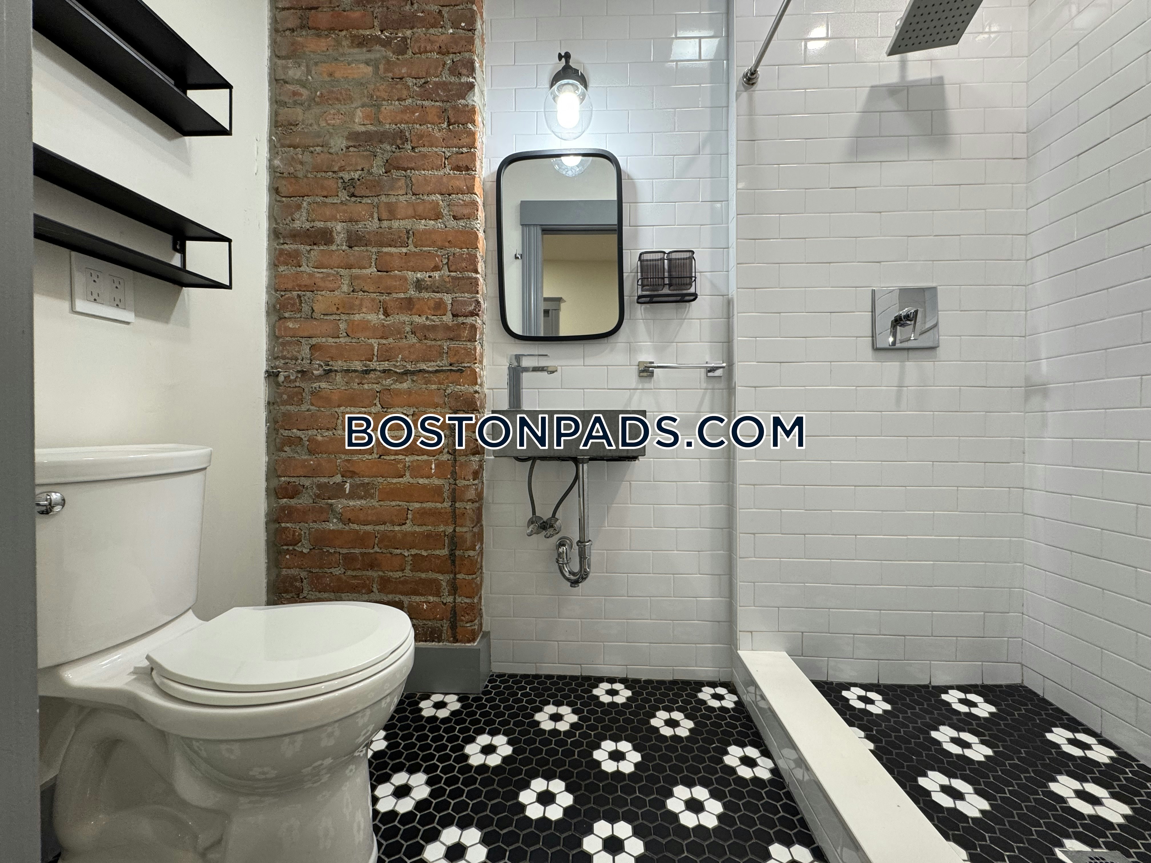 Boston - 4 Beds, 2 Baths
