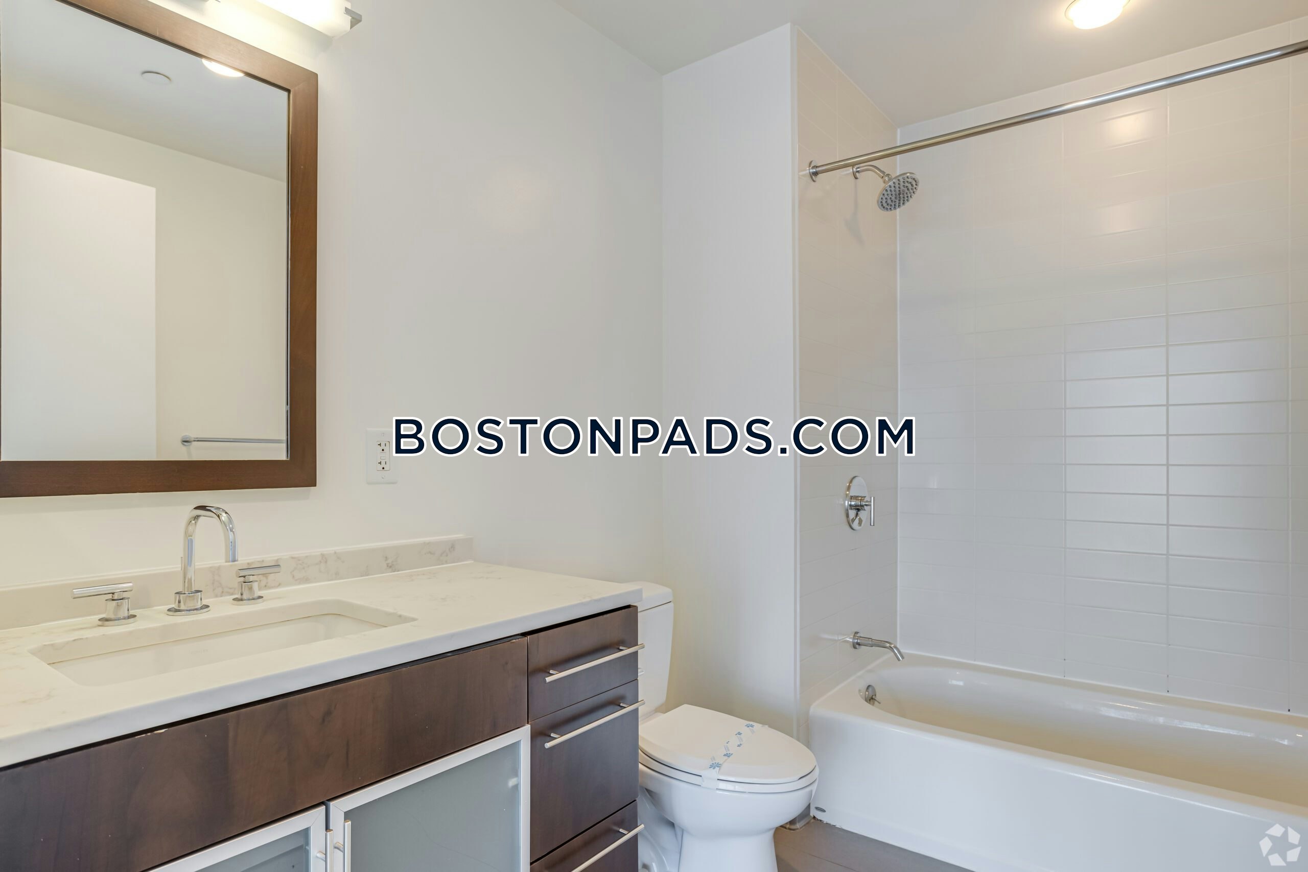 Boston - 2 Beds, 2 Baths