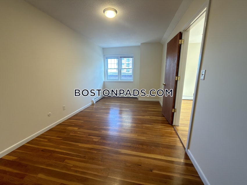 BOSTON - BRIGHTON - BOSTON COLLEGE - 1 Bed, 1 Bath - Image 8