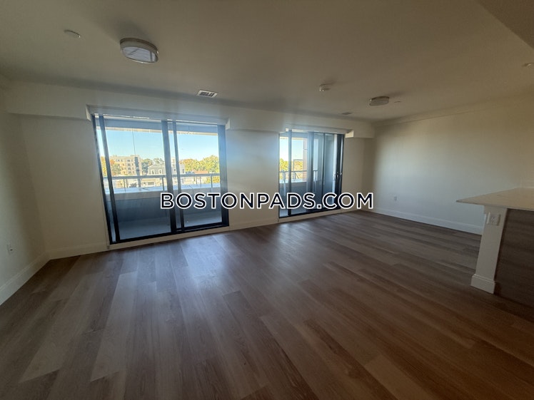 Commonwealth Ave., Boston