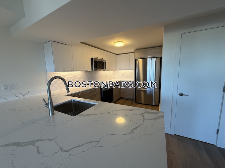 Commonwealth Ave., Boston