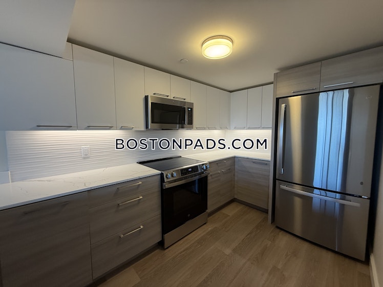 Commonwealth Ave., Boston