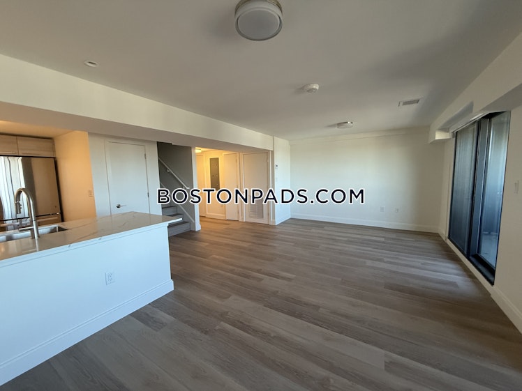 Commonwealth Ave., Boston