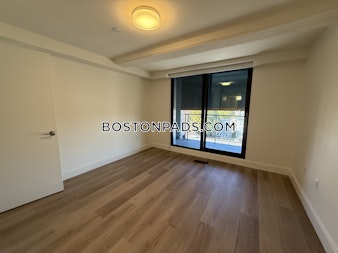 Commonwealth Ave. Boston