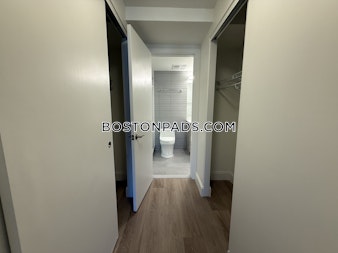 Commonwealth Ave. Boston