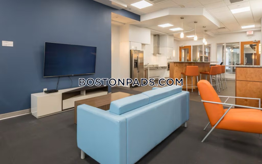 MALDEN - 2 Beds, 2 Baths - Image 7