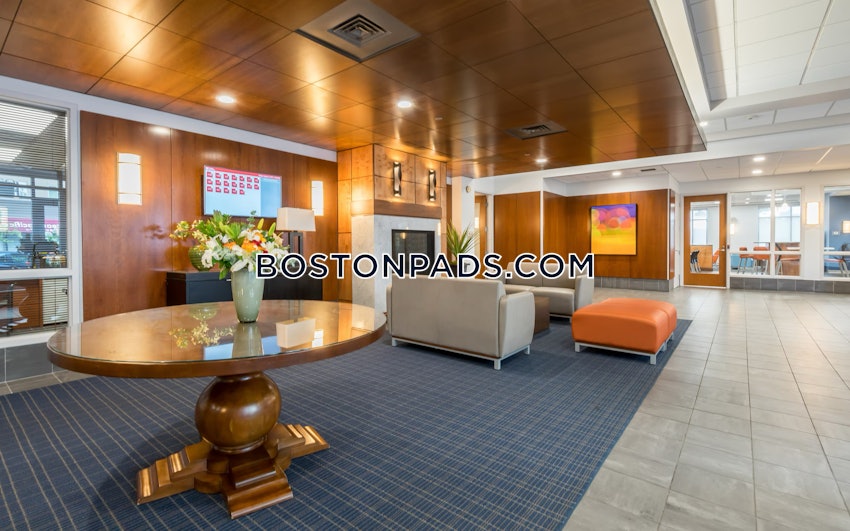 MALDEN - 2 Beds, 2 Baths - Image 17