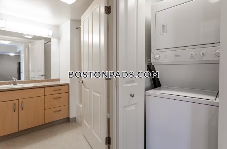 Pleasant St., Malden