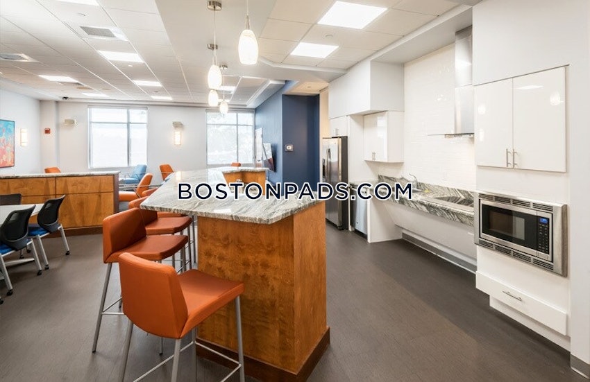 MALDEN - 2 Beds, 2 Baths - Image 31