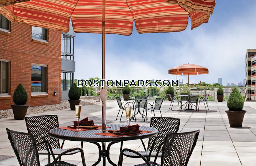 MALDEN - 2 Beds, 2 Baths - Image 10