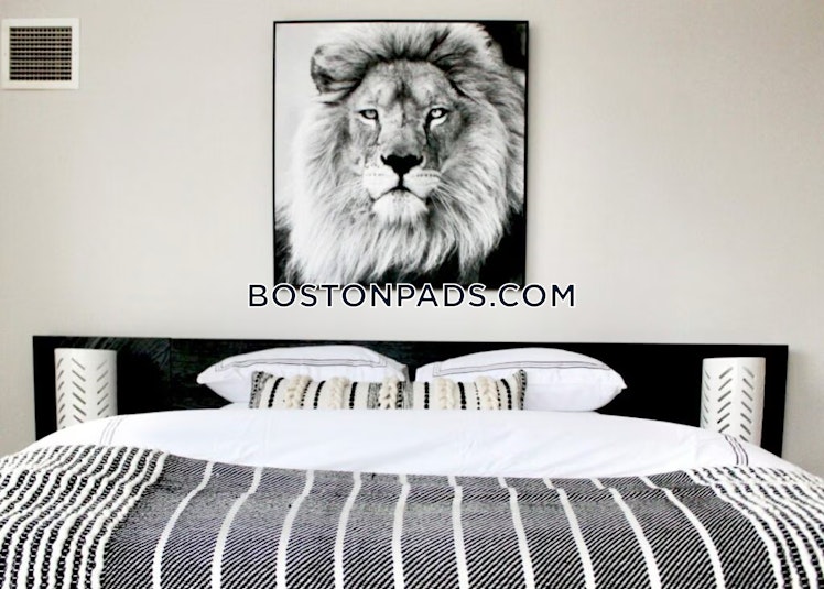 Pleasant St., Malden