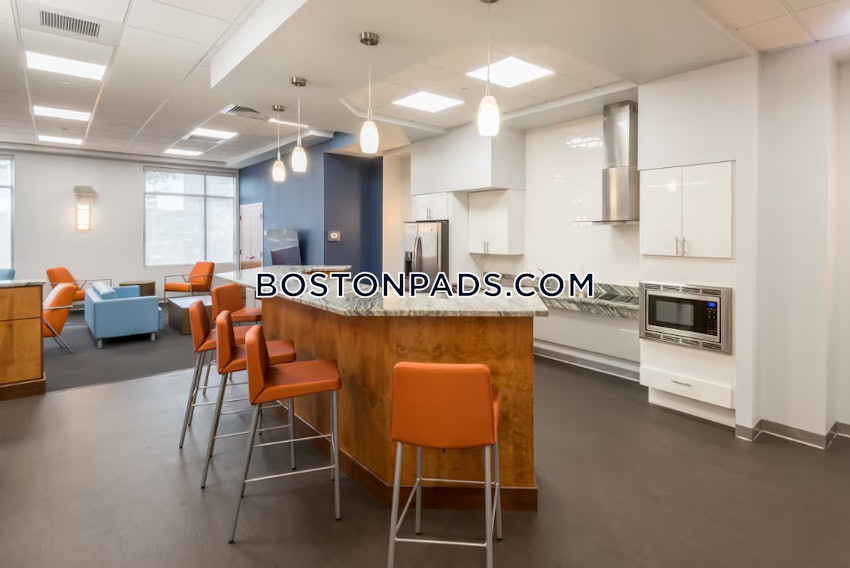 MALDEN - 2 Beds, 2 Baths - Image 36