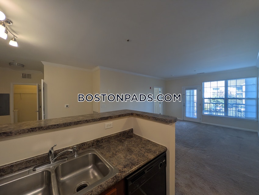 ANDOVER - 2 Beds, 2 Baths - Image 20