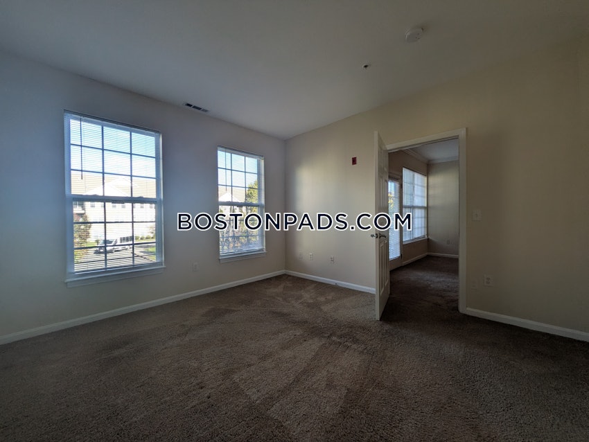 ANDOVER - 2 Beds, 2 Baths - Image 14