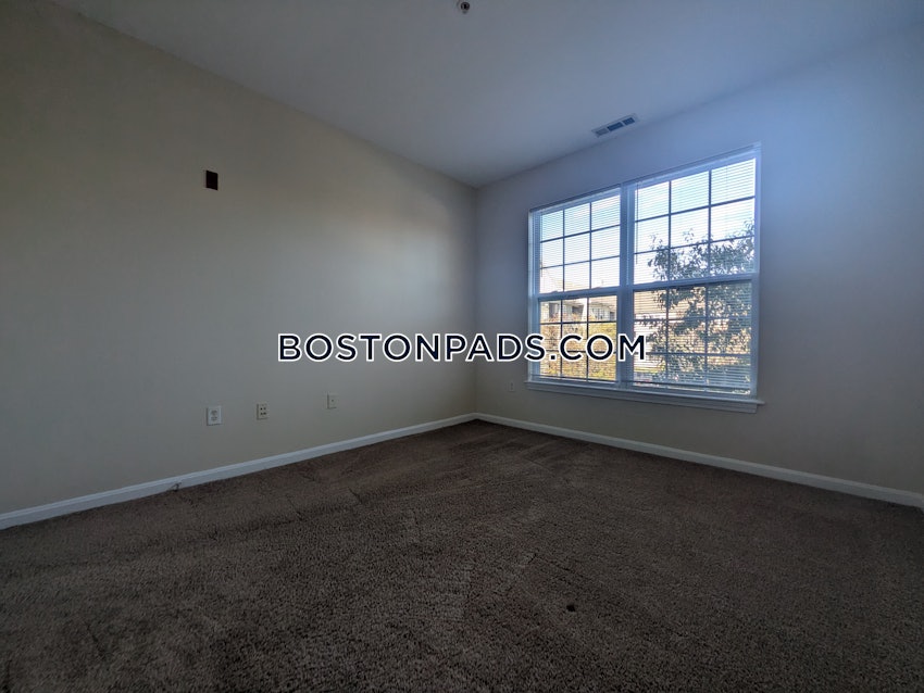 ANDOVER - 2 Beds, 2 Baths - Image 12