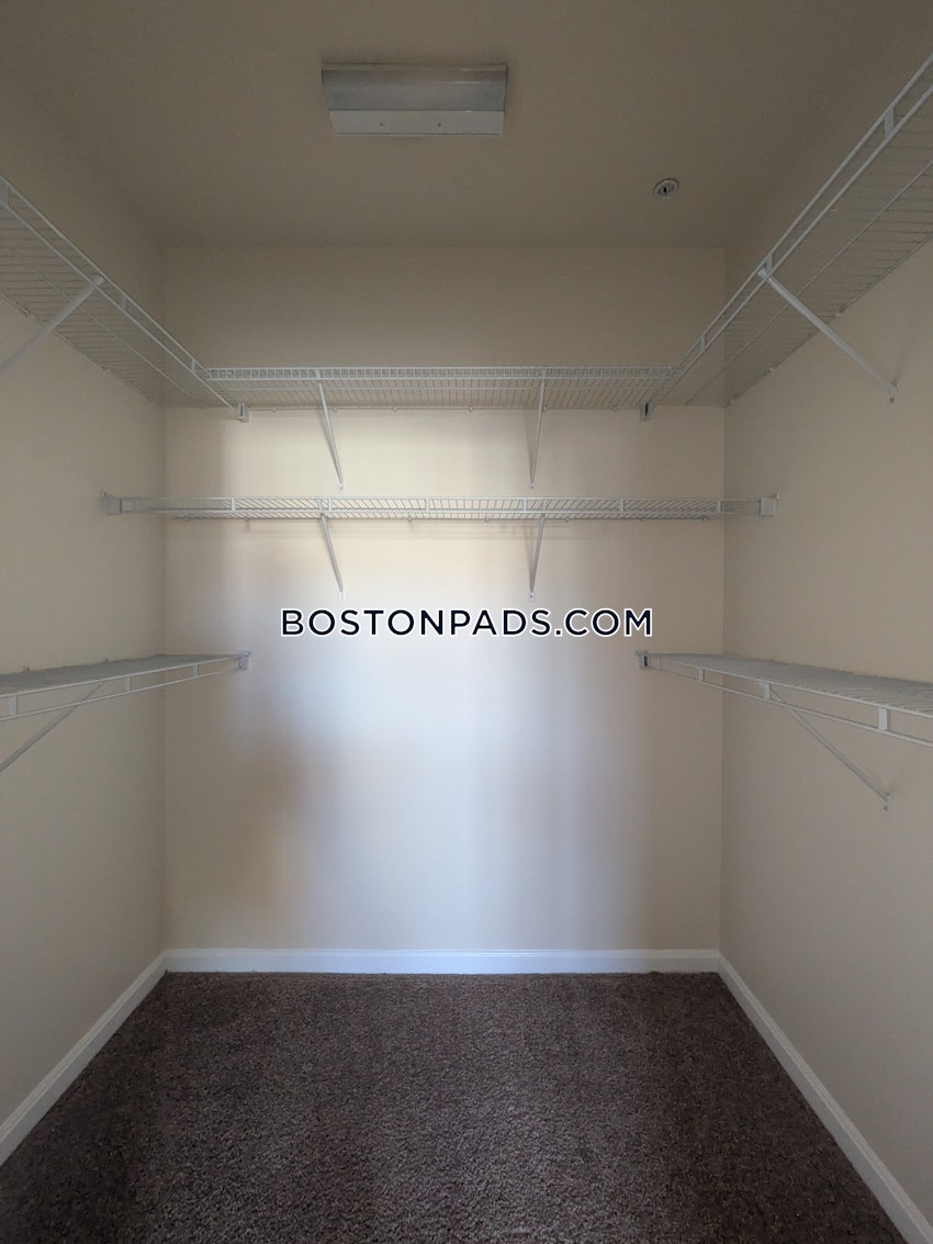 ANDOVER - 2 Beds, 2 Baths - Image 25