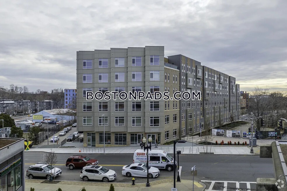 Boston - 2 Beds, 1 Baths