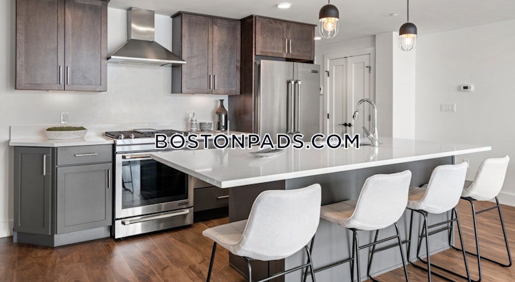 Hichborn St., Boston