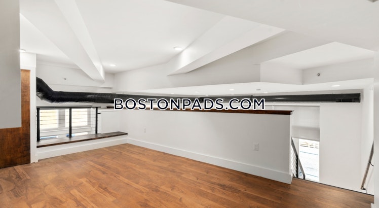 Hichborn St., Boston