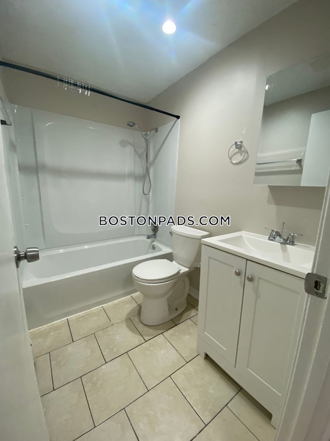 Lowell - $2,095+ /mo