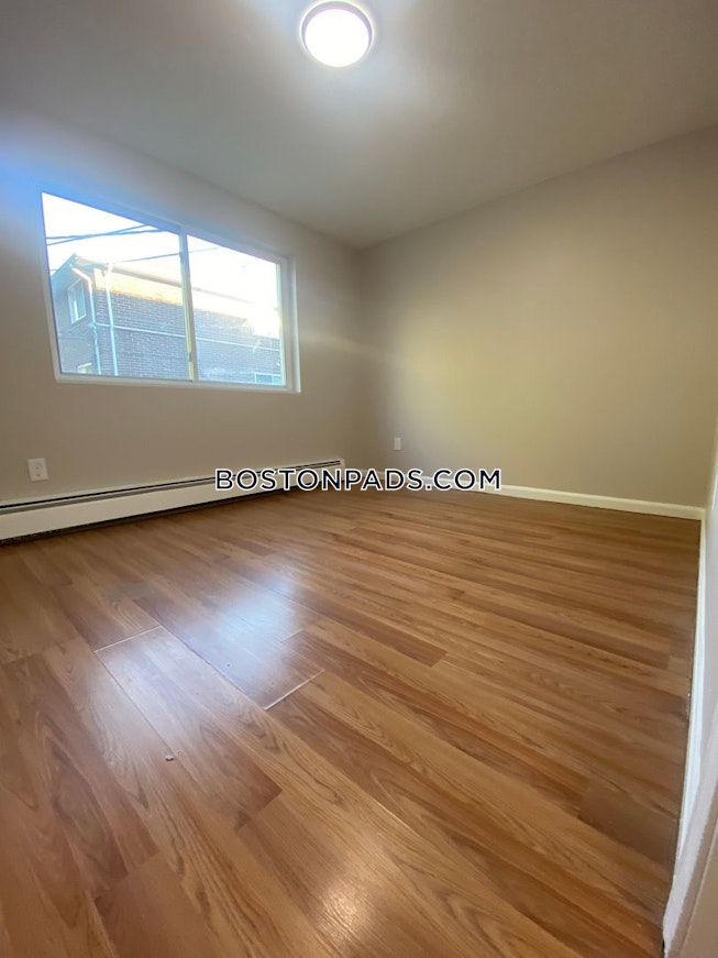 Lowell - $2,095+ /mo