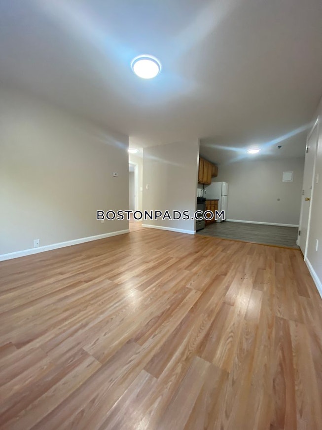 Lowell - $2,095+ /mo