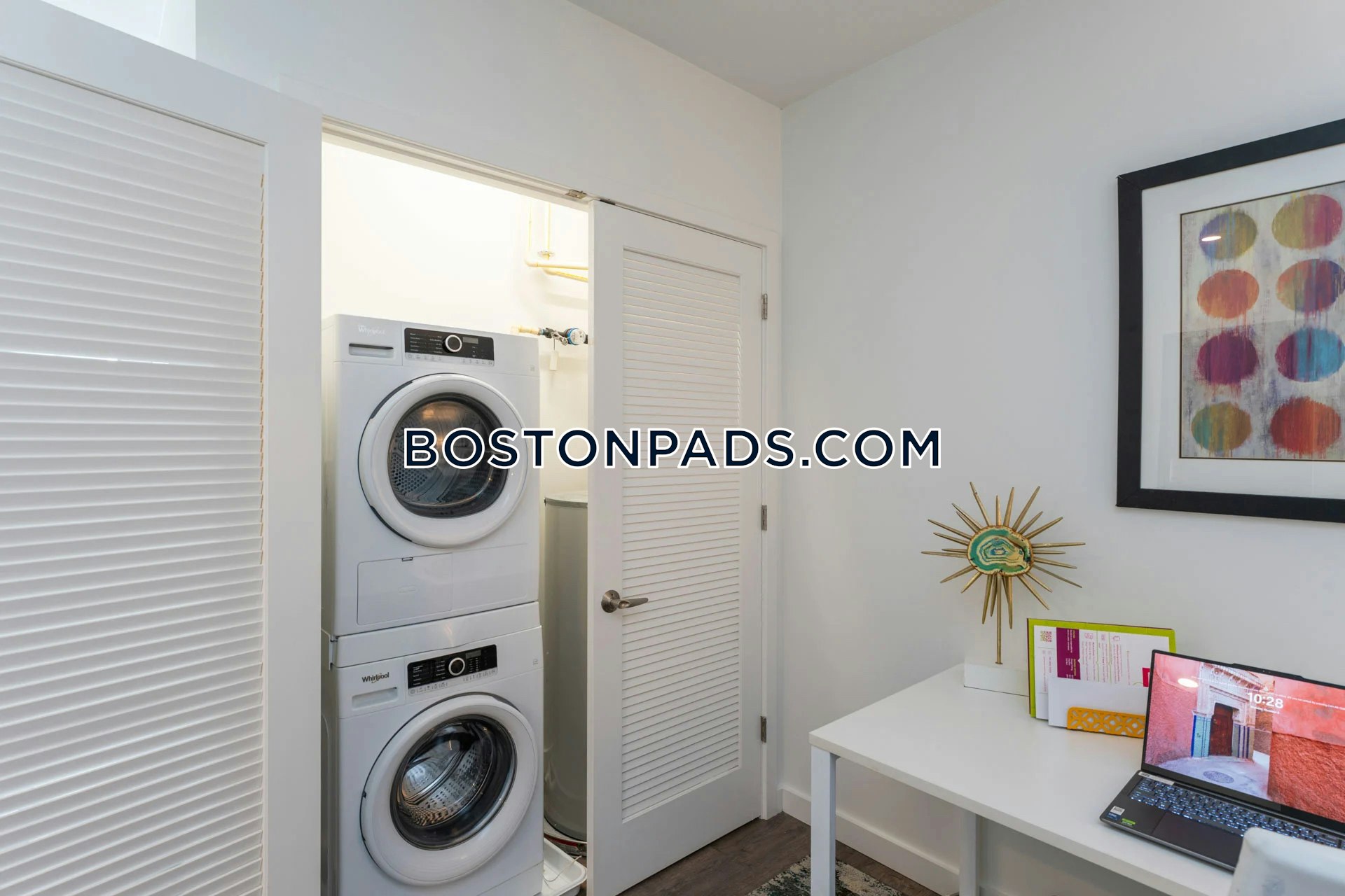 Boston - 0 Beds, 1 Baths