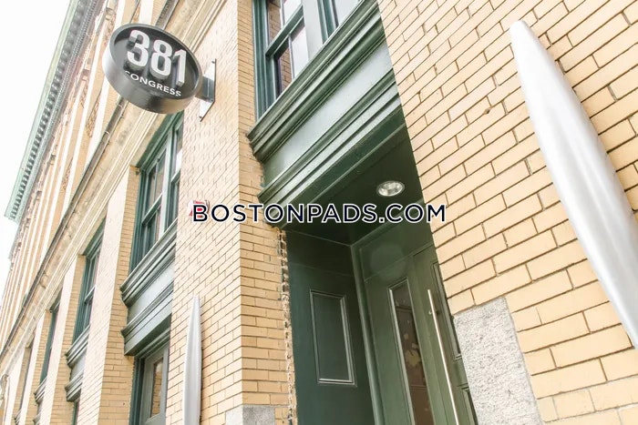 Boston - 0 Beds, 1 Baths