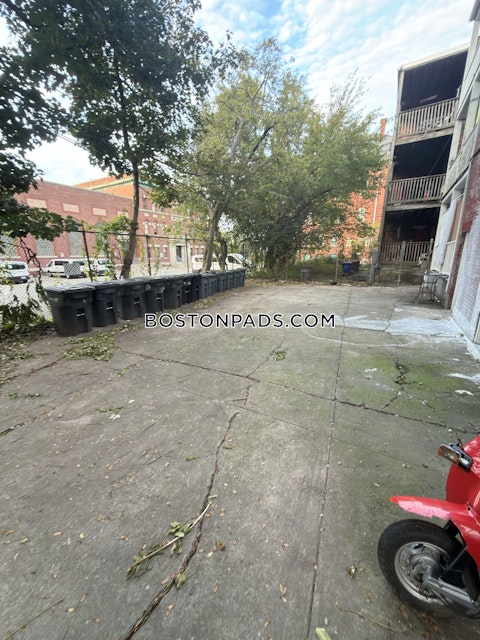 Bowdoin St. Boston photo 37