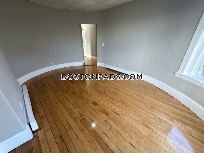 BOSTON - DORCHESTER - FIELDS CORNER - 4 Beds, 2 Baths - Image 27