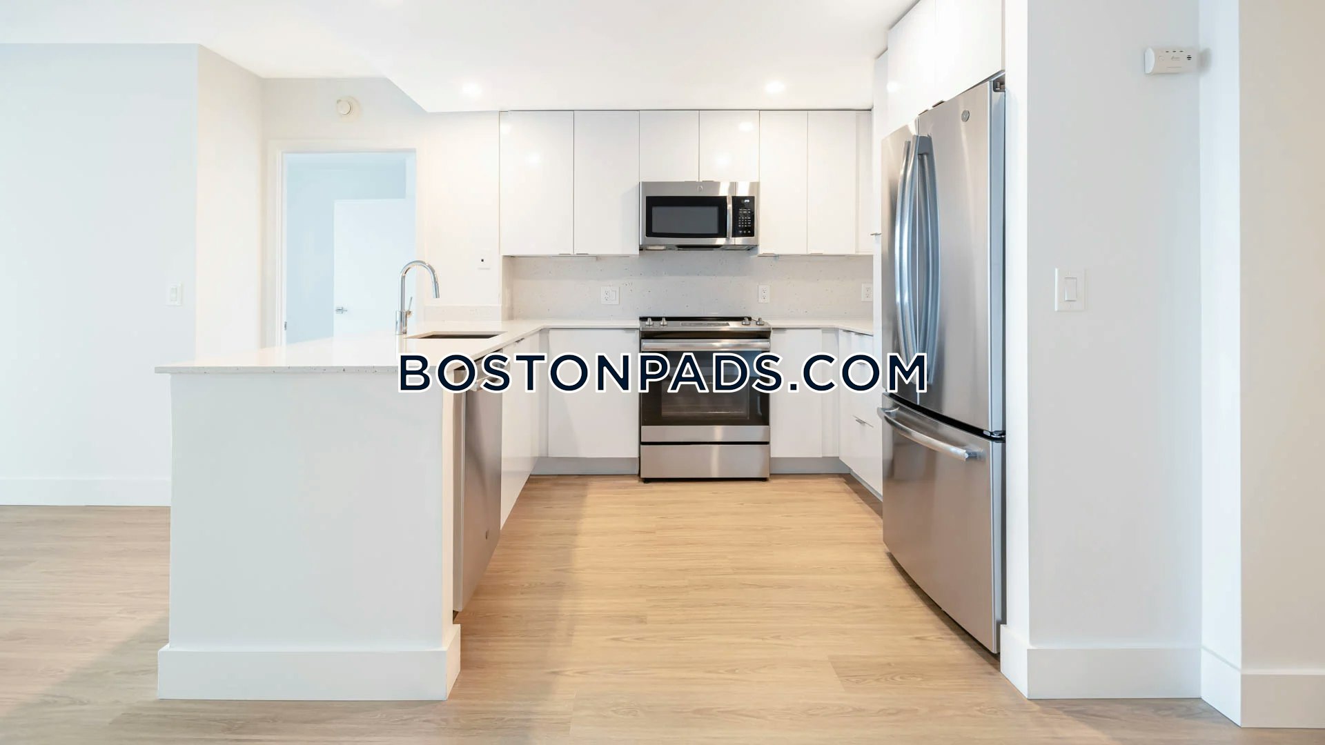 Boston - 0 Beds, 1 Baths