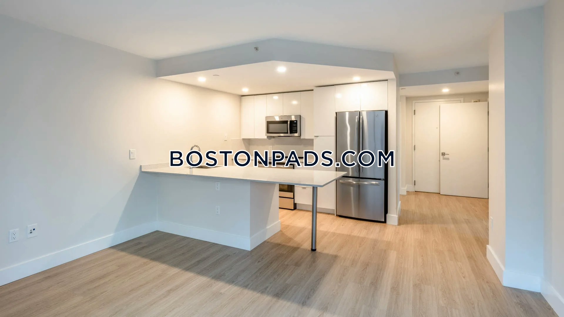 Boston - 0 Beds, 1 Baths