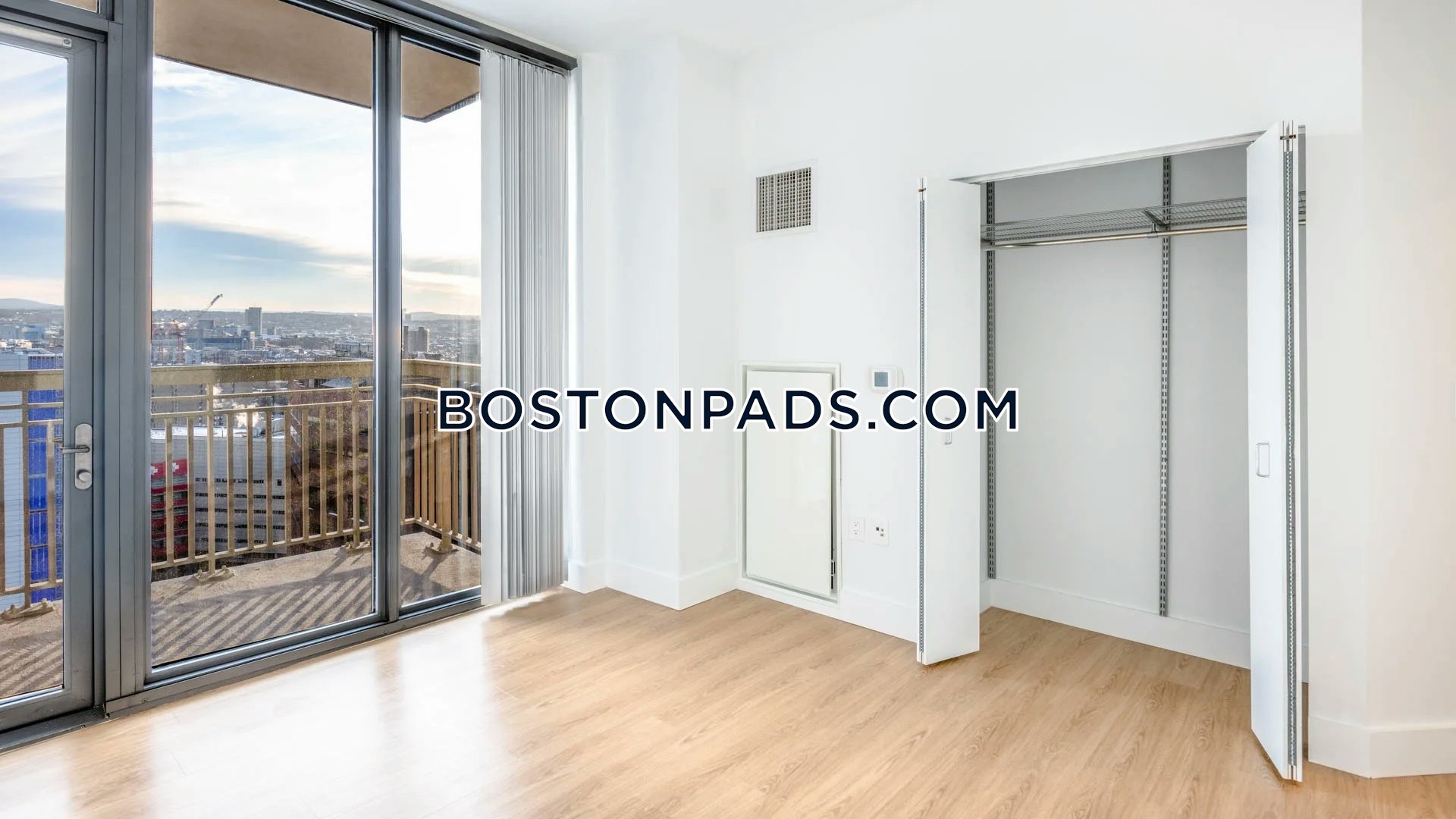 Boston - 0 Beds, 1 Baths