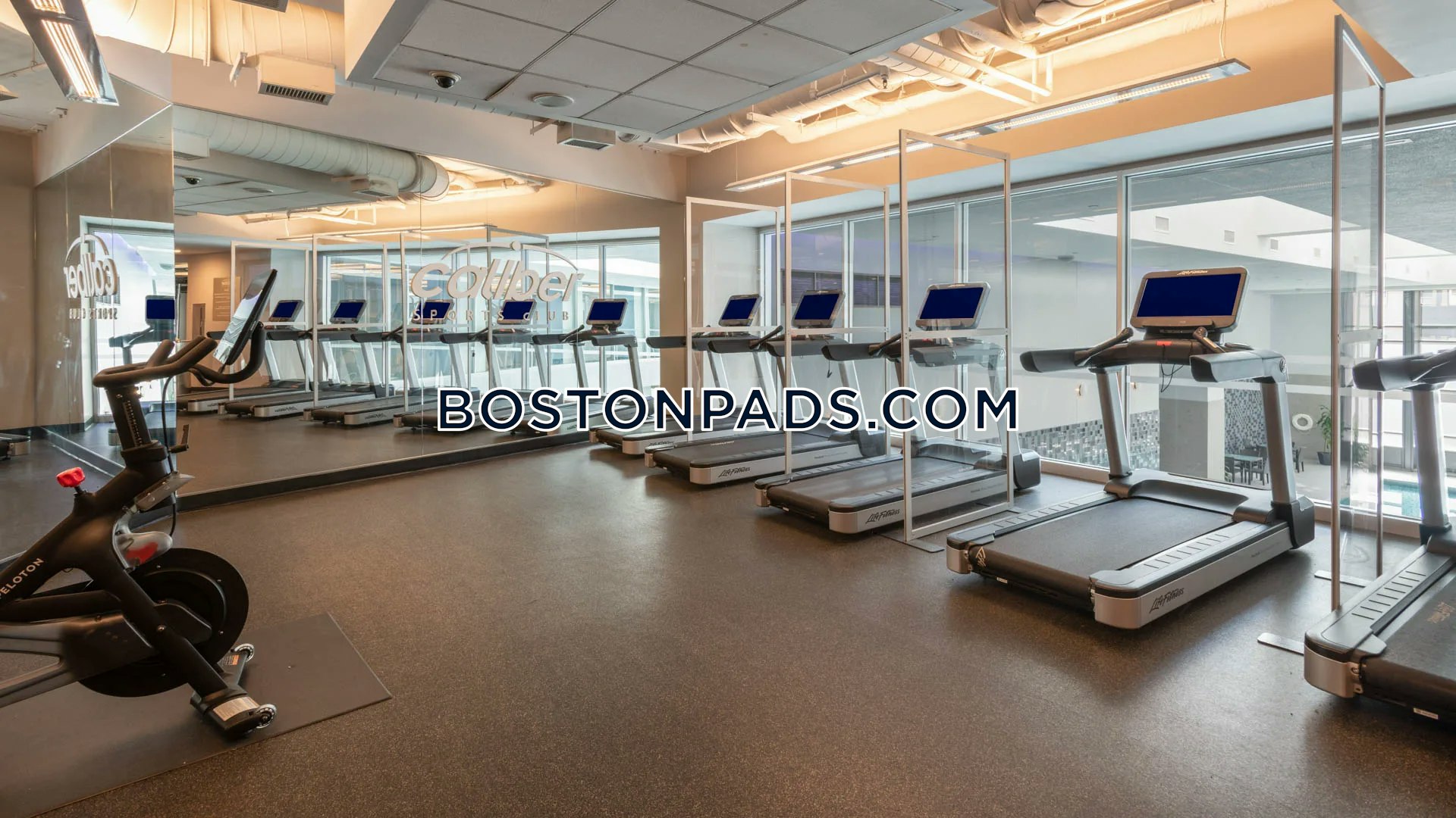 Boston - 0 Beds, 1 Baths