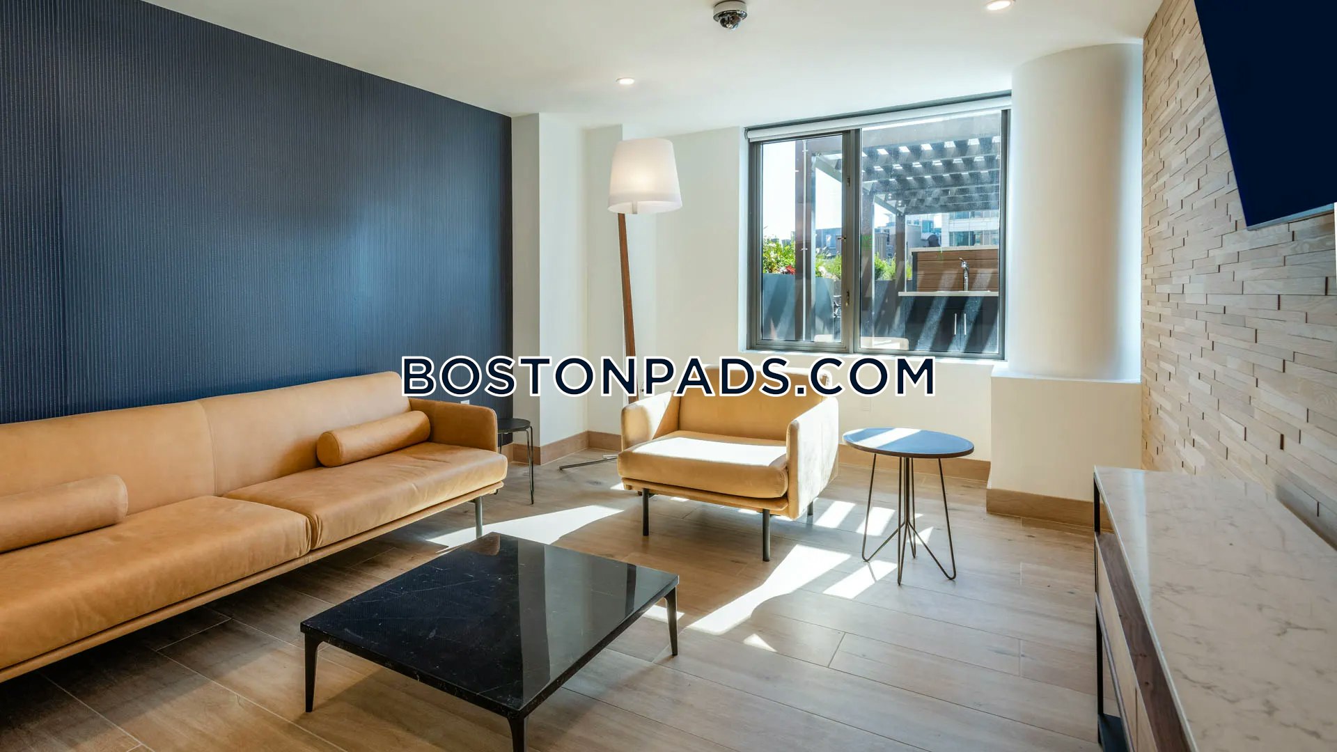 Boston - 0 Beds, 1 Baths