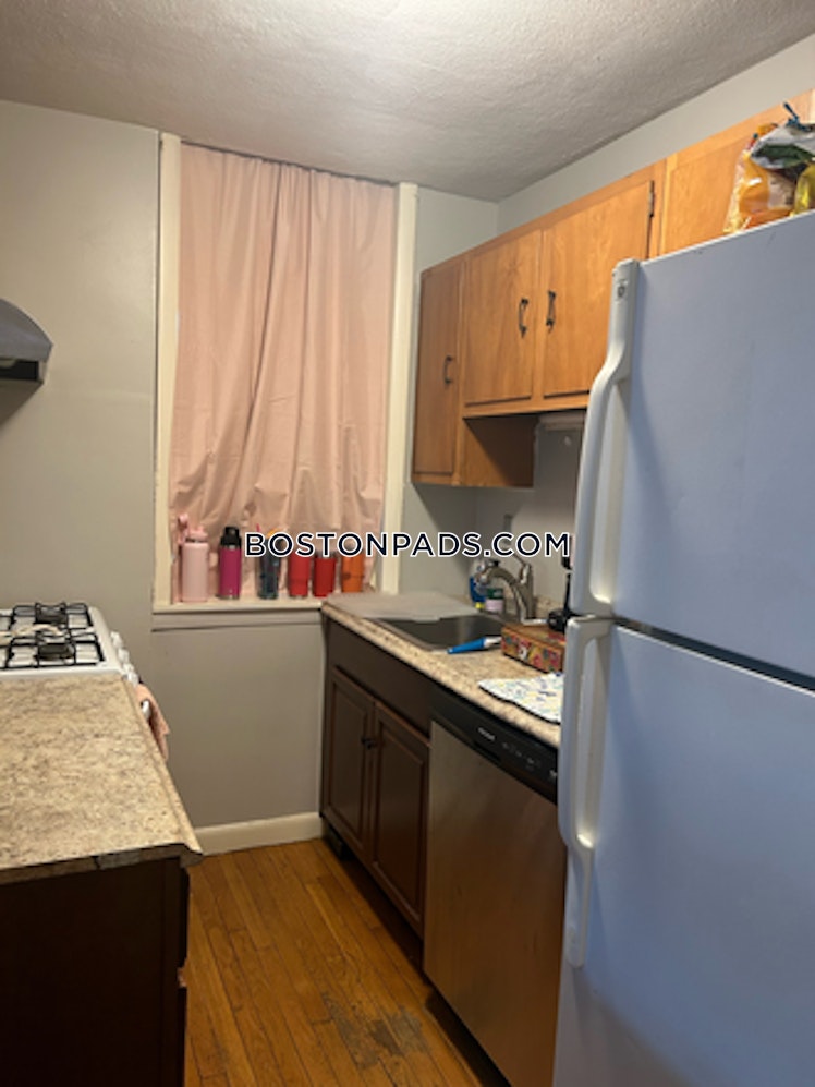 Beacon St, Brookline