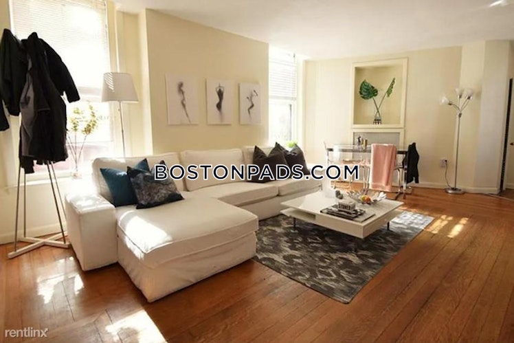 Beacon St, Brookline