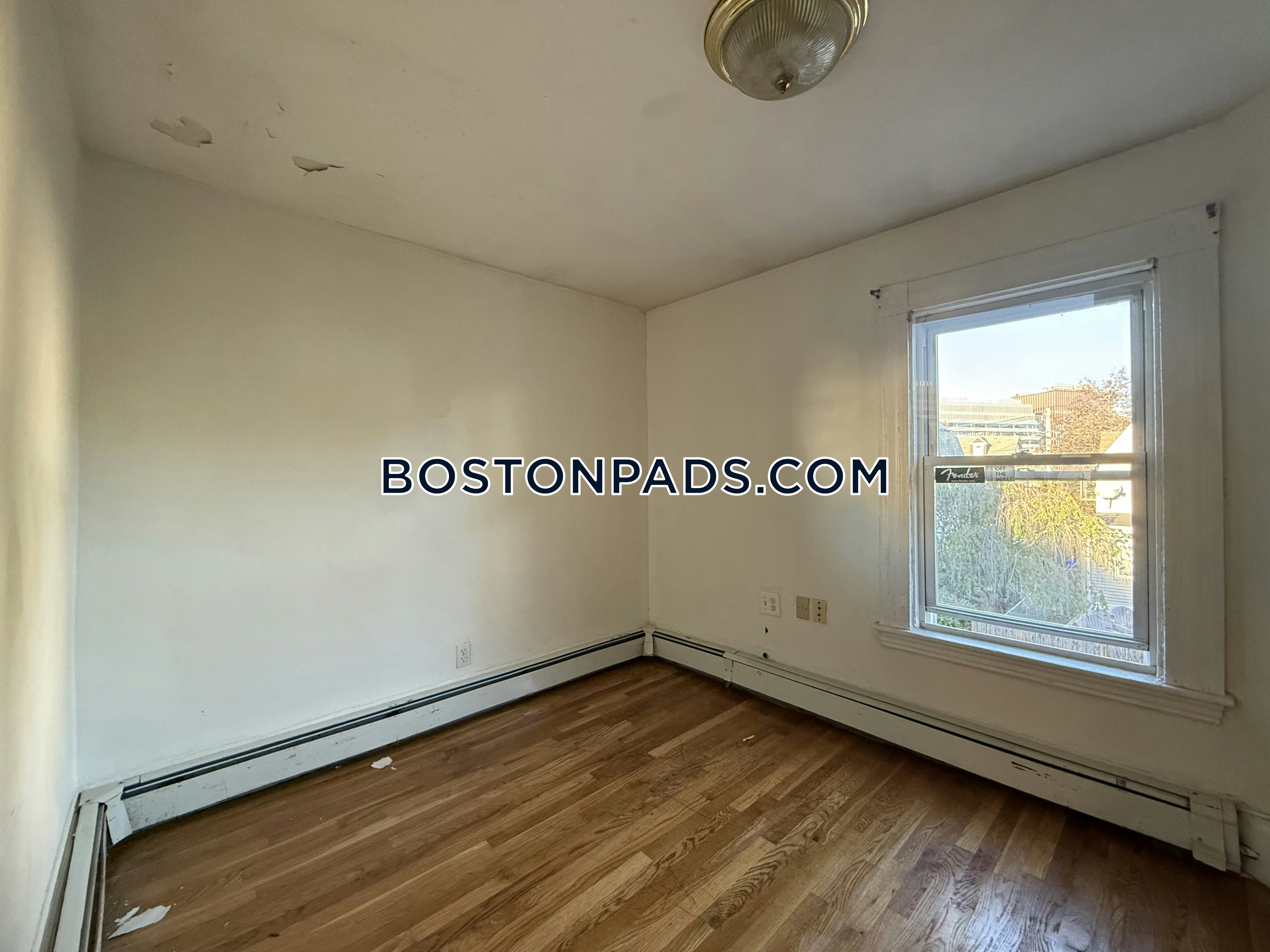 Boston - 7 Beds, 2.5 Baths