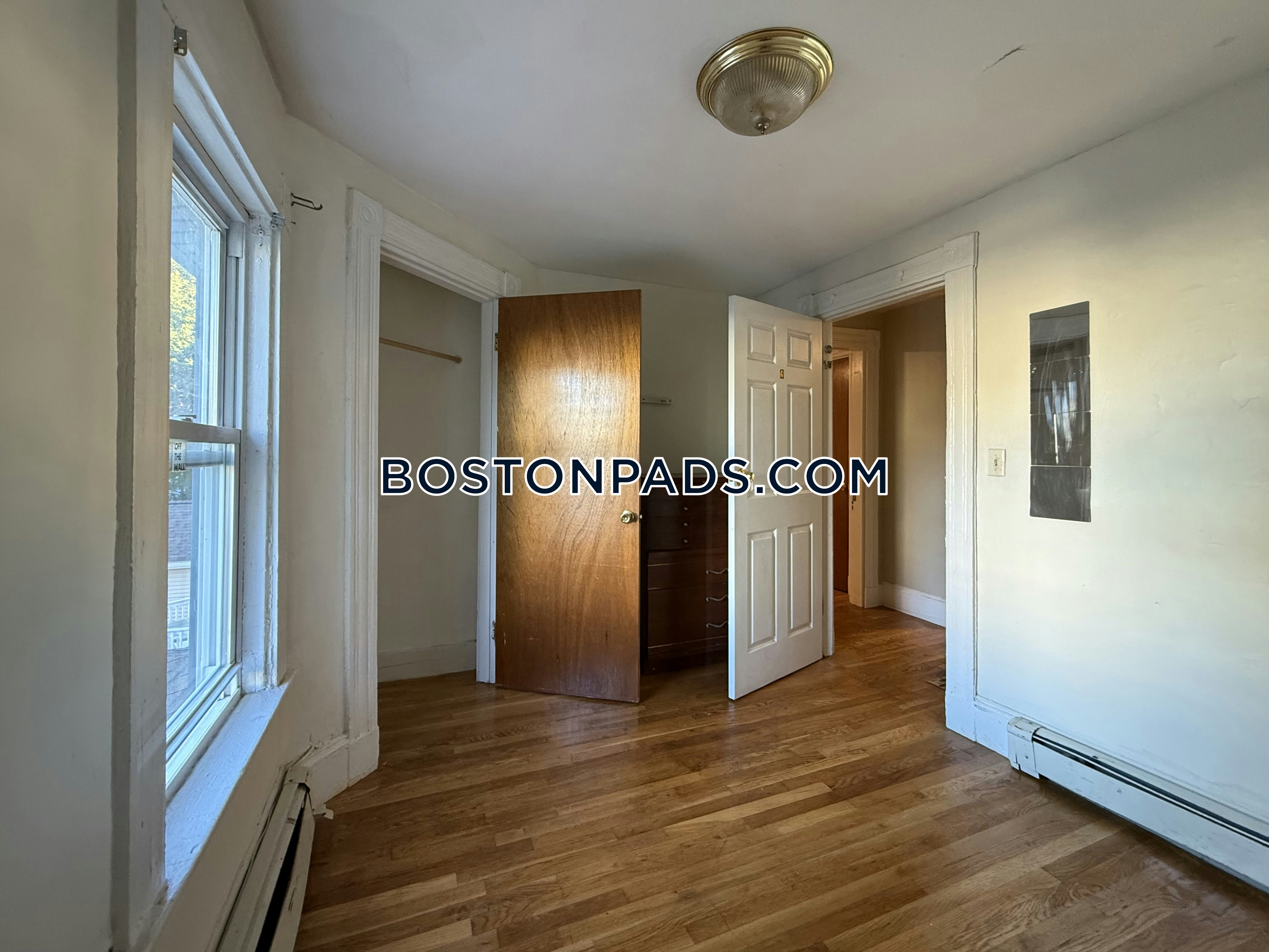 Boston - 7 Beds, 2.5 Baths