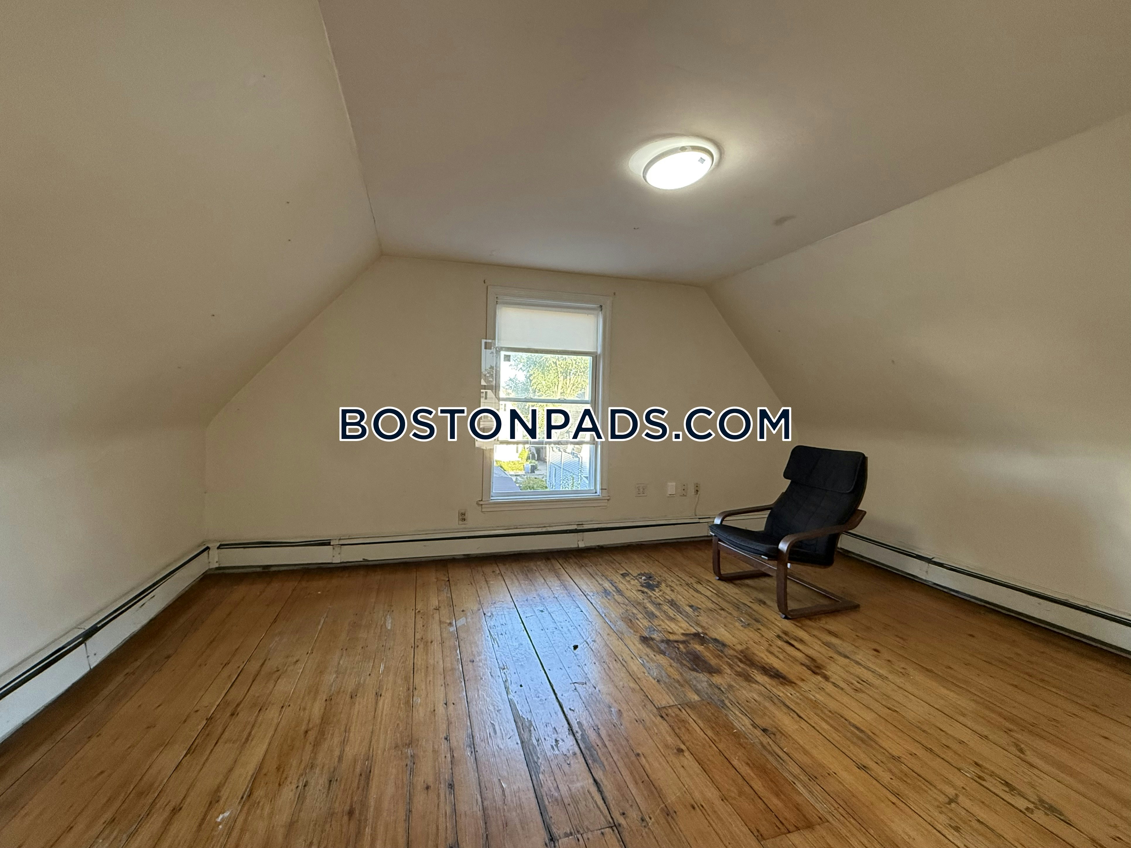 Boston - 7 Beds, 2.5 Baths