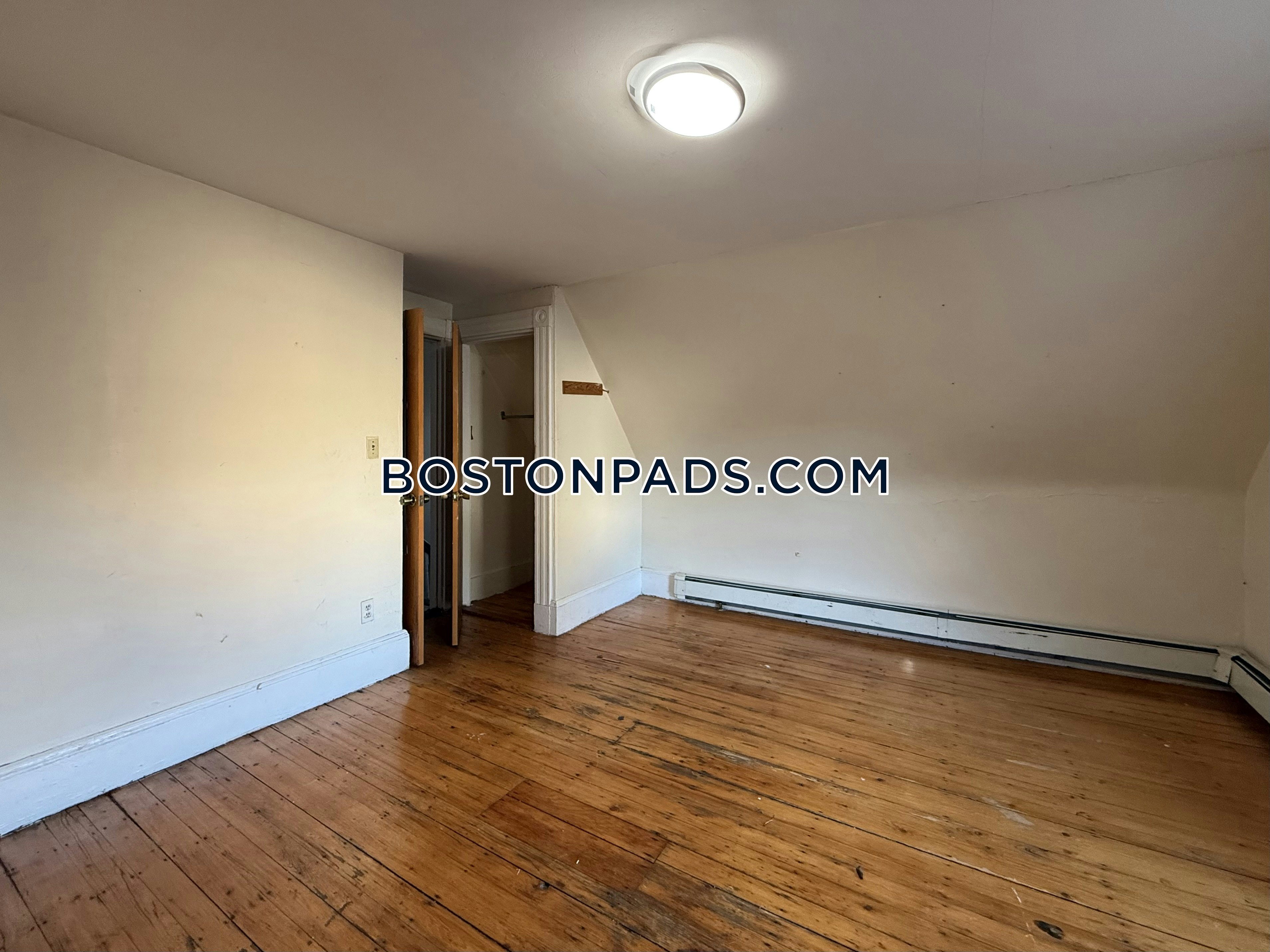 Boston - 7 Beds, 2.5 Baths