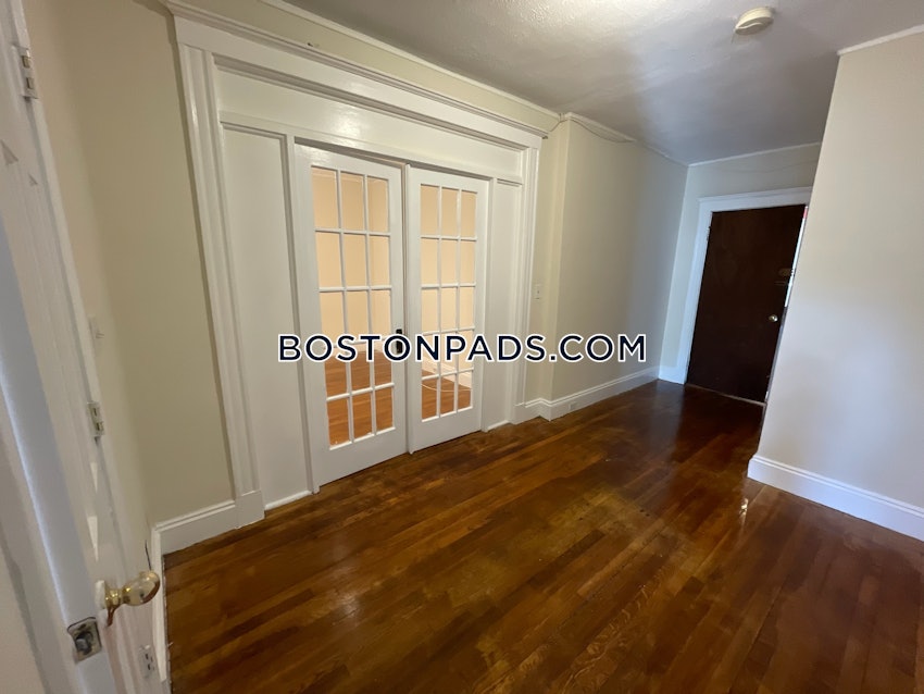 BOSTON - ALLSTON - 1 Bed, 1 Bath - Image 8